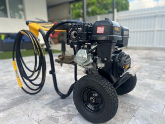 Dewalt 4400 PSI 4.0 GPM Gas Pressure Washer