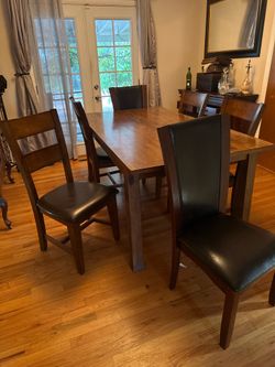 Kitchen table