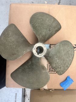 4 Blade Prop 15x20. 1 3/8” Shaft Left And Right