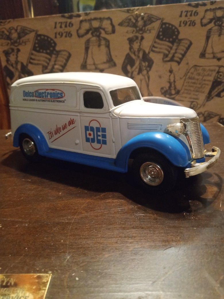 1990's Delco Electronics UAW Metal Truck