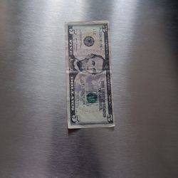 FIVE DOLLARS BILL STAR NOTE 