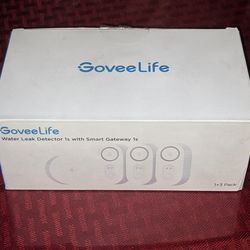 GoveeLife Smart Water Leak Detector System, Gateway + 3 Sensors