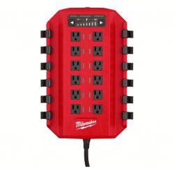 Administrador de energía MILWAUKEE: 12 puertos, 20 A de entrada (máx.), paquete, NEMA 5-20