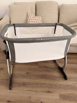 Baby Delight Bassinet (Charcoal)