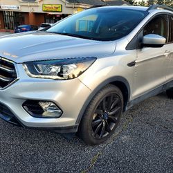 2018 Ford Escape SEL FULLY EQUIPPED 