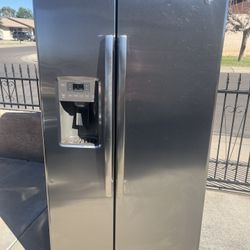 Refrigerator GE Stainless Steel 