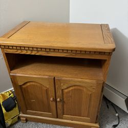 The Cabinet Revolving Top