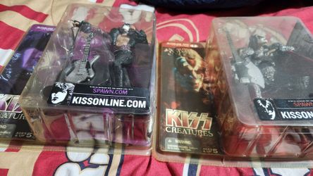 Kiss figurines new  to for 50$