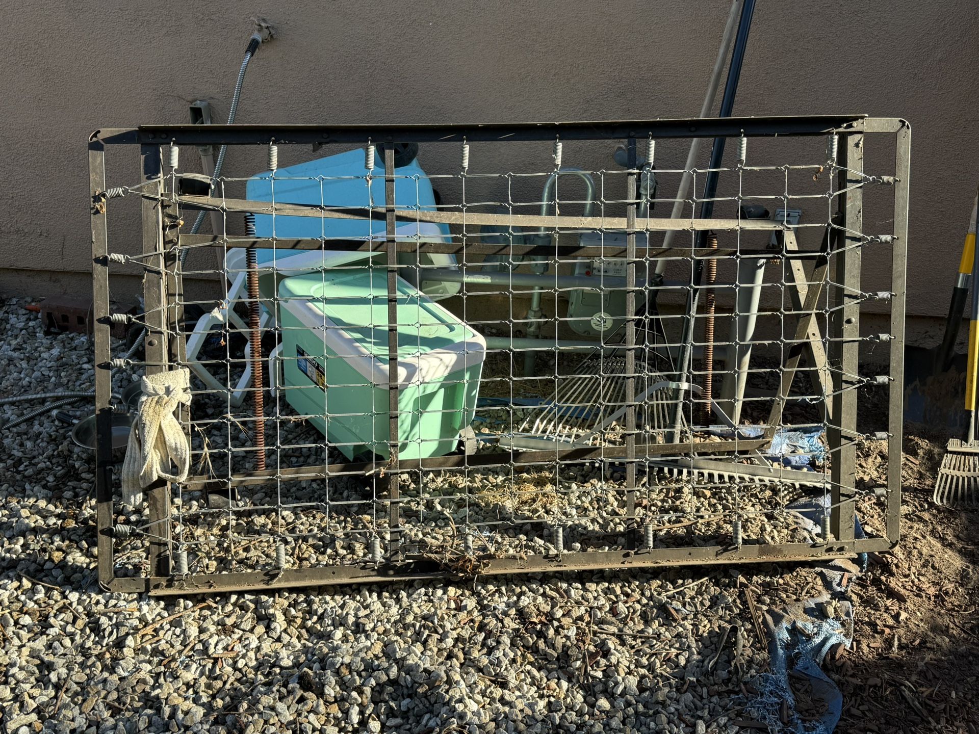 Metal Bed Frame With Wheels