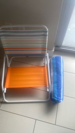 Folding Beach Chair with Carry Bag and umbrella