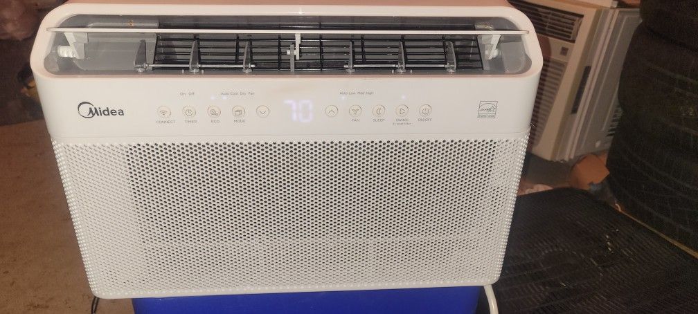 Midea U-Shaped 8,000 BTU Air Conditioner