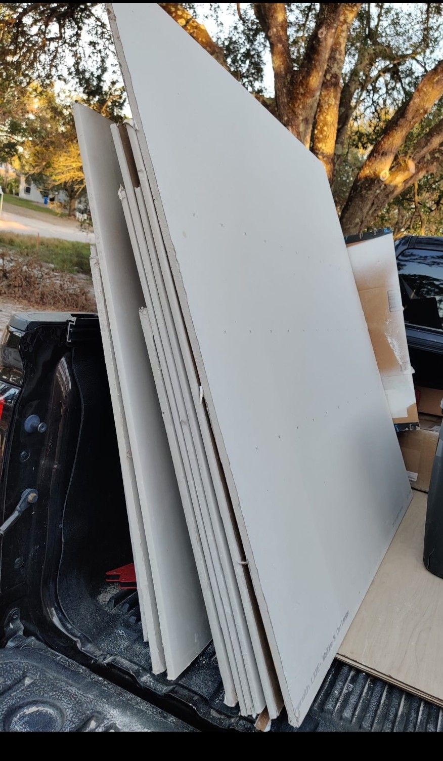 Drywall Cut Pieces 36x40"