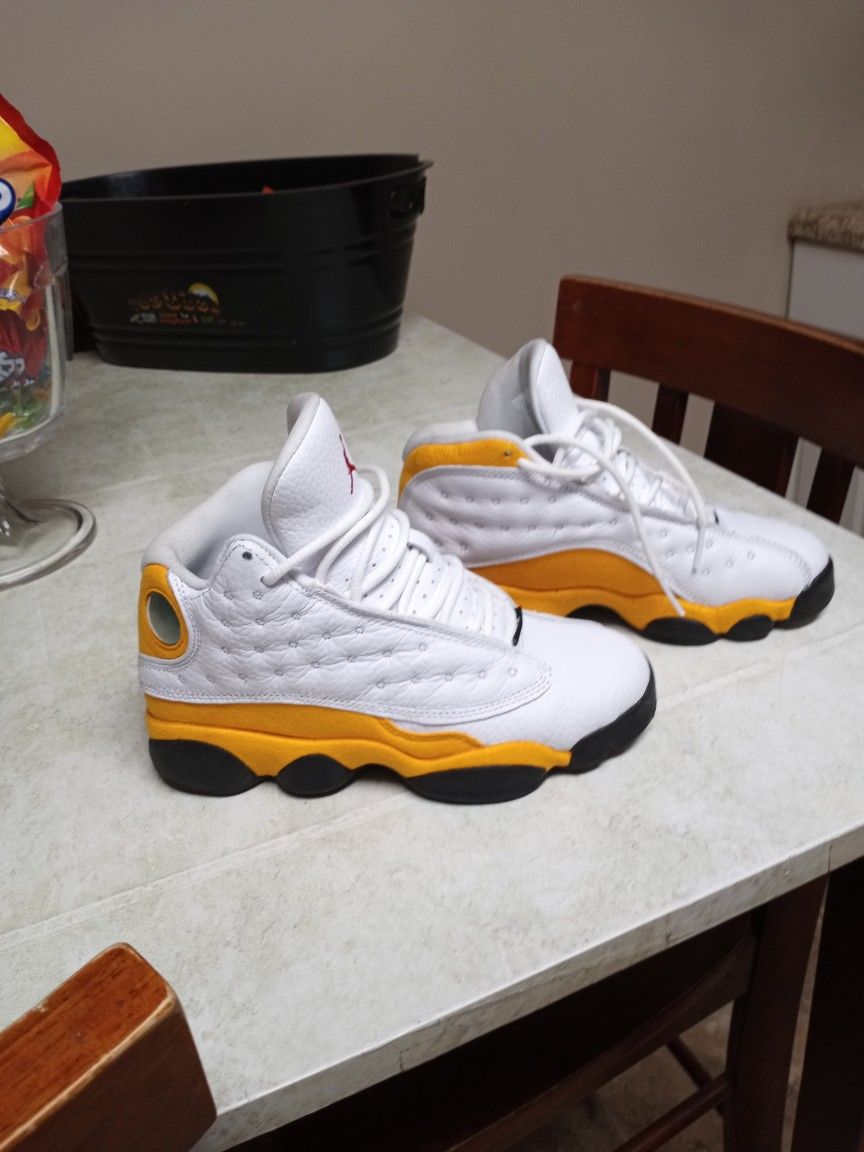 Jordans Kids 3.5y