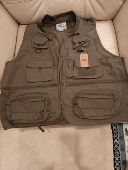 New Adult Fishing Vest
