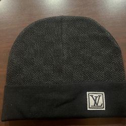 Lv Black