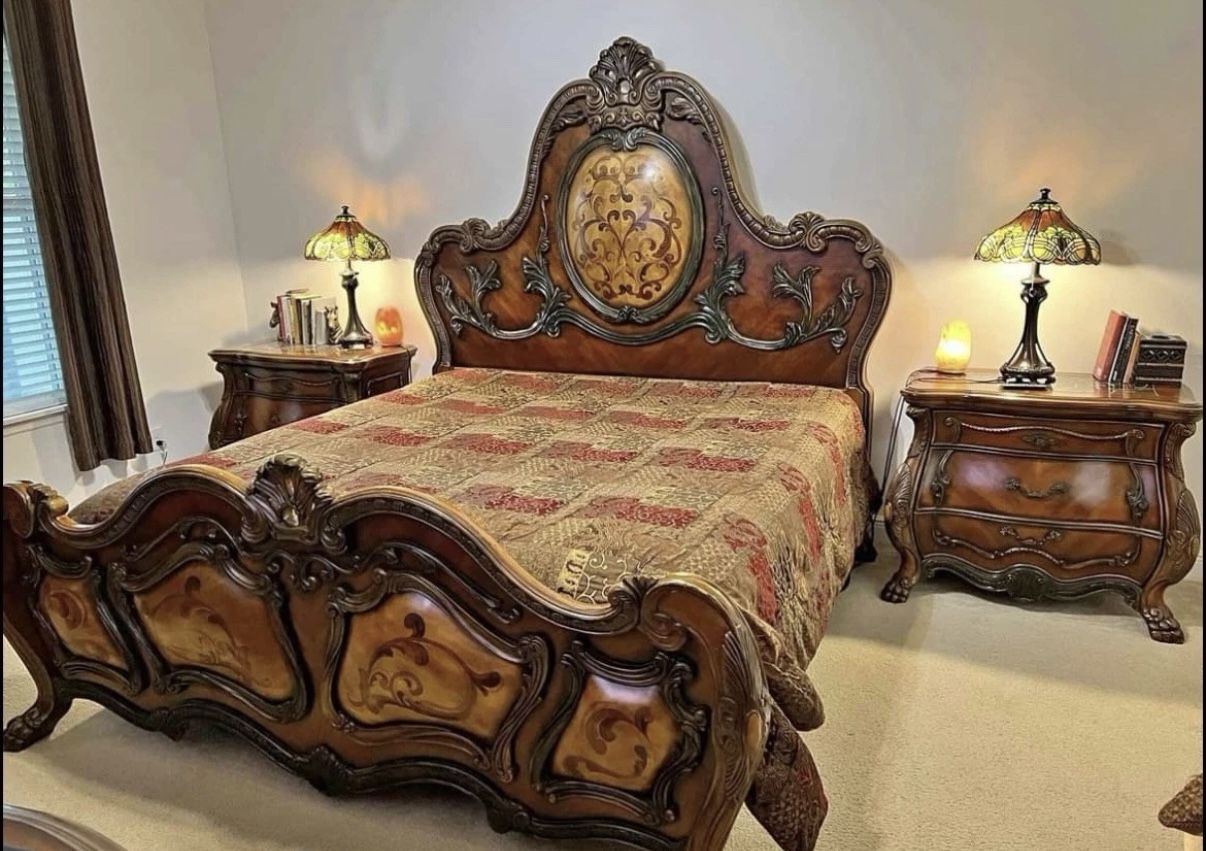 Michael Amini Chateau Beauvais Bedroom Set
