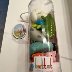 Battat – Assorted Bath Toys – 9 Pieces Animal Squirters