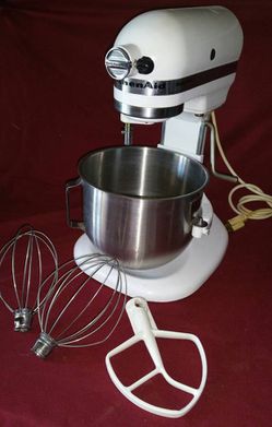 KitchenAid K5SS Heavy Duty 325W Stand Mixer for Sale in Riverside
