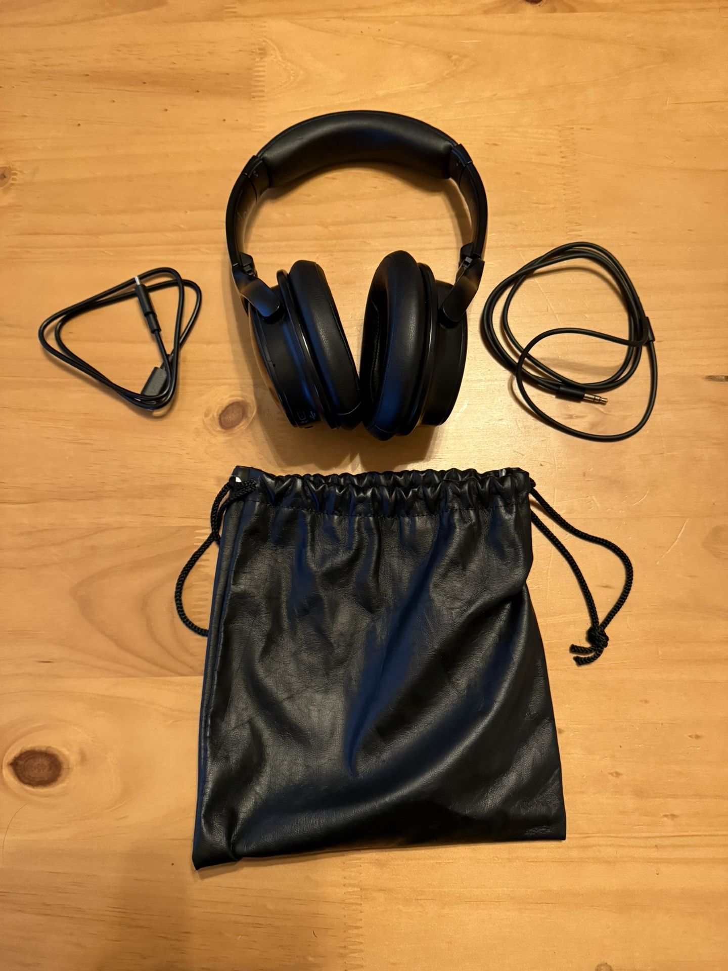 INFURTURE Active Noise Cancelling Headphones, H1 Wireless Over Ear Bluetooth Headphones, Deep Bass Headset, Low Latency, Memory Foam Ear Cups,40H Play