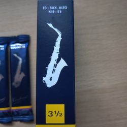 Vandoren Alto Saxophone Reeds Sealed 3.5