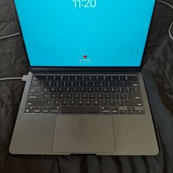 13-inch MacBook Air: Apple M3 chip with 8-core CPU and 8-core GPU, 8GB, 256GB SSD - Midnight