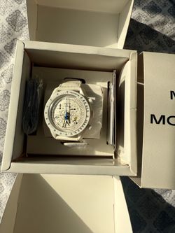 Omega swatch Mission to moonphase snoopy limited edition