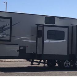 2020 Chaparral RV 