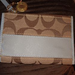COACH SIGATURE C SKINNY COIN KEYCHAIN