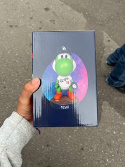 Yoshi bobble head