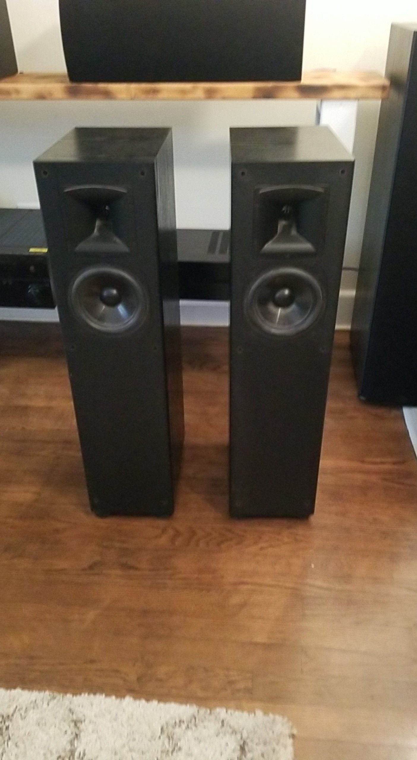 KLIPSCH tower speakers