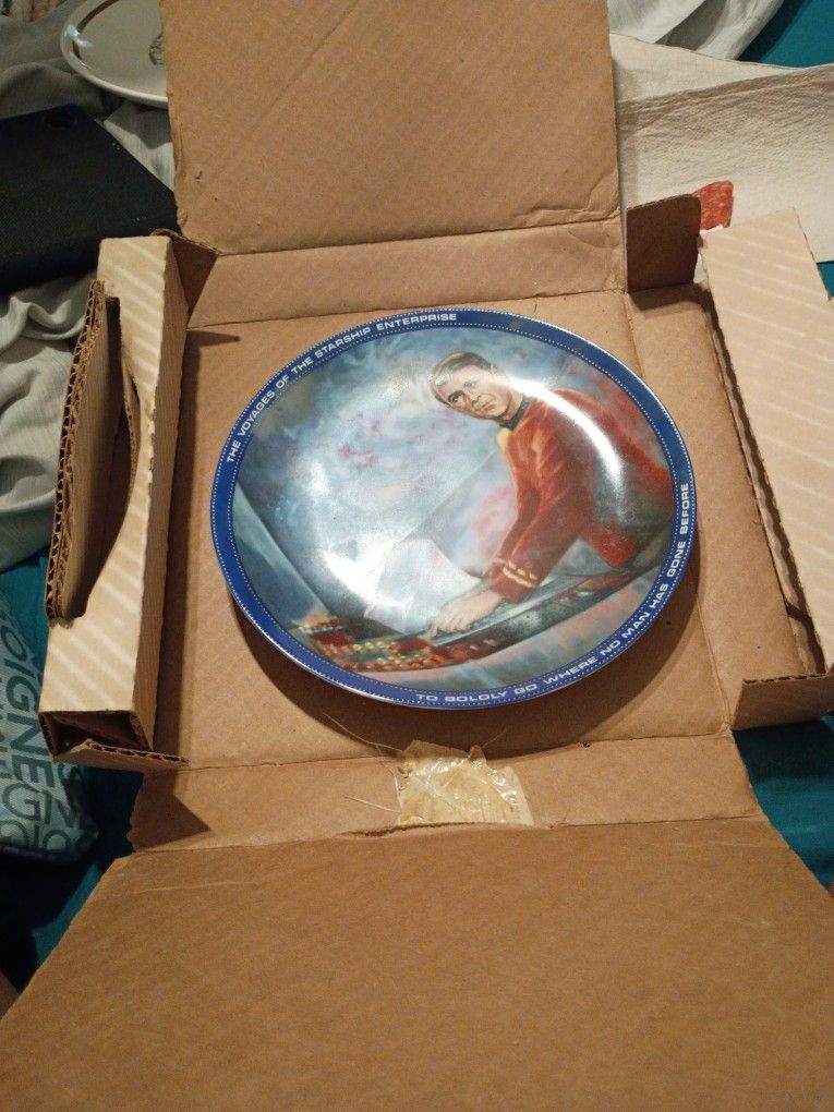 Star Trek Plate. Obo