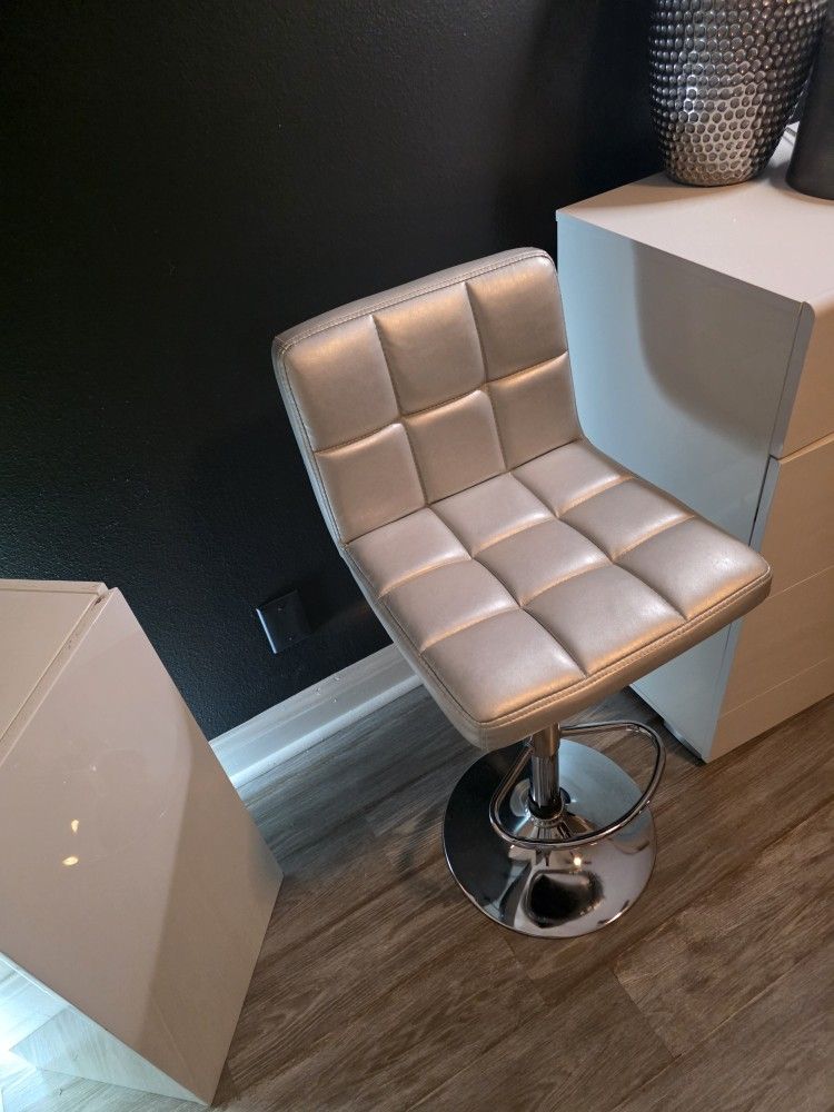 Sleek Modern Adjustable Bar Stool — Shiny Chrome Finish