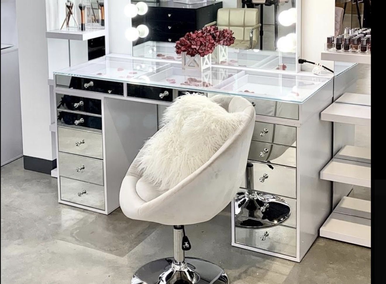 Impressions vanity Slaystation Pro