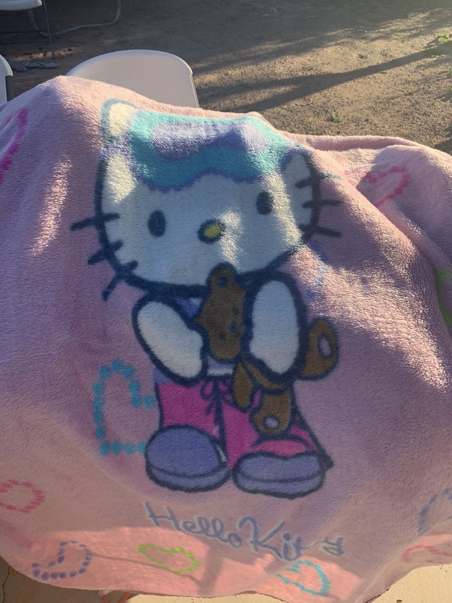 Girls comforter/ hello kitty blanket