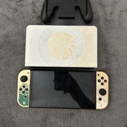 Nintendo Switch OLED Zelda Edition