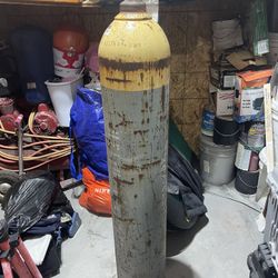 Helium Tank