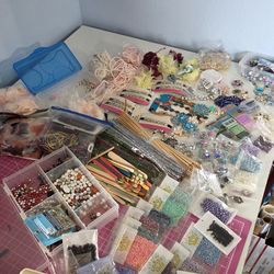 Huge Jewelry Making & Craft Supply Lot – Beads, Crystals, Pearls, Chains + 15–20 Brand New Unopened Packs