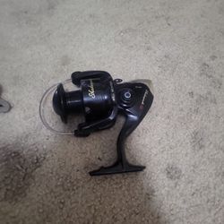 Slightly used fishing Reel