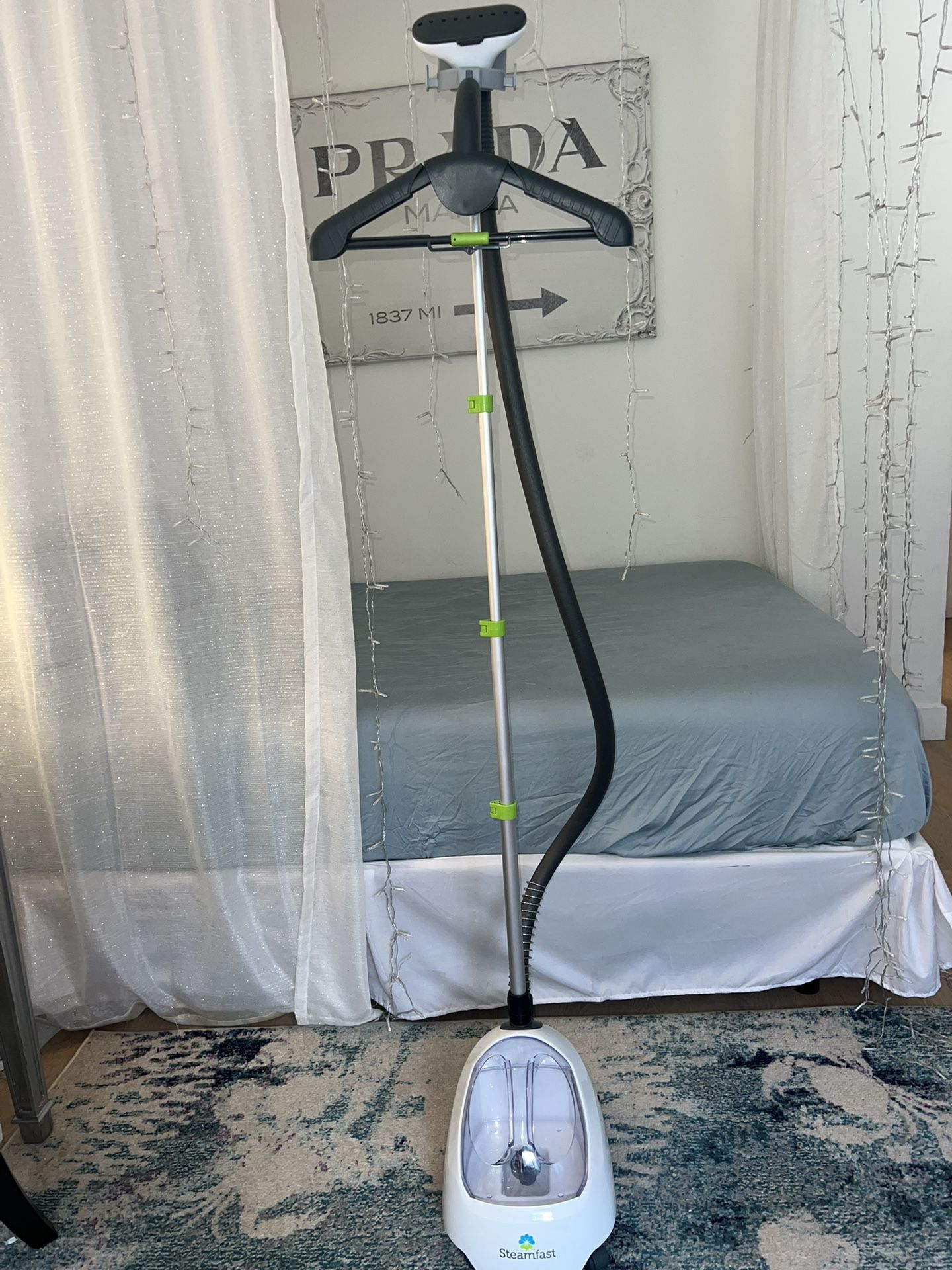 Steamfast SF-520 Full Size Fabric Steamer