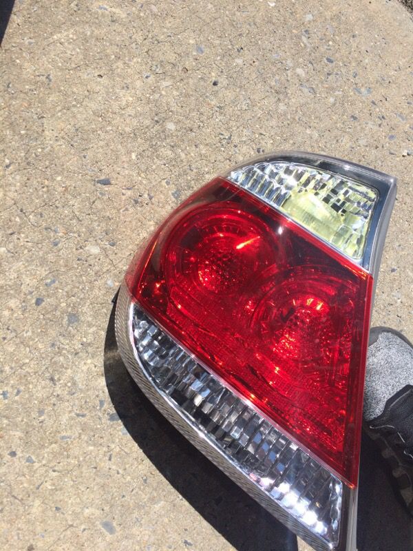 2005 Camry tail lights