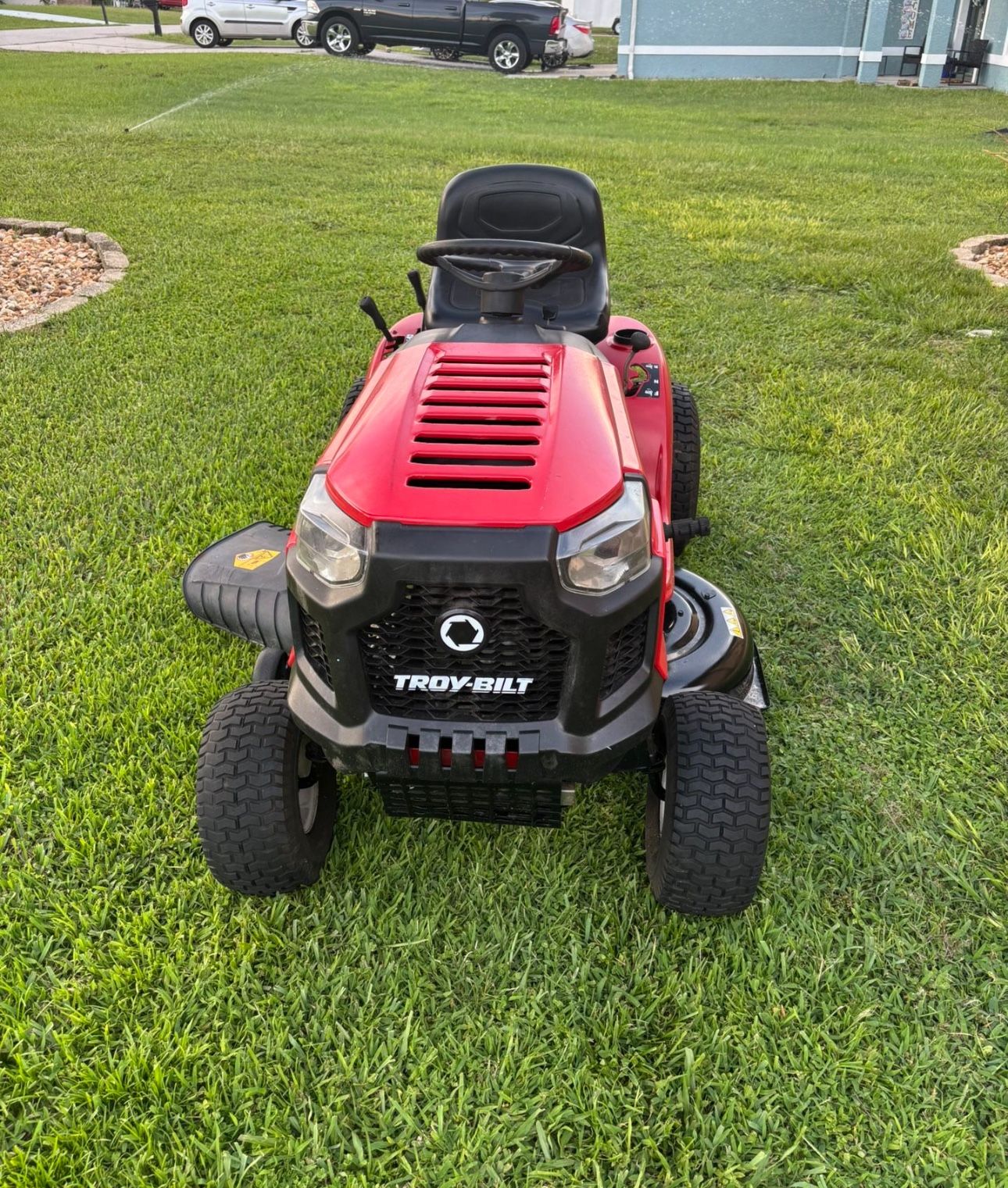 Troy bilt riding lawn mower