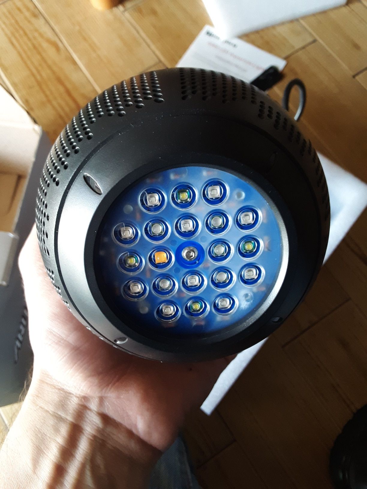 Hipargero aqua planet aquarium led grow light NEW in box Reduced price!