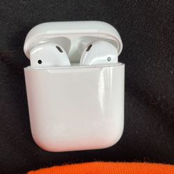 Apple Airpods 2nd generation with 2 Charging Cases