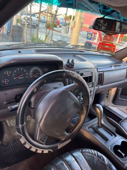 2000 Jeep Grand Cherokee