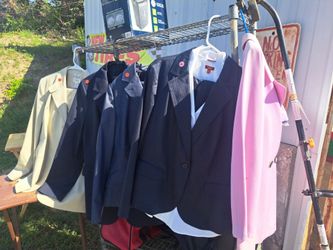 Woman pant suits
