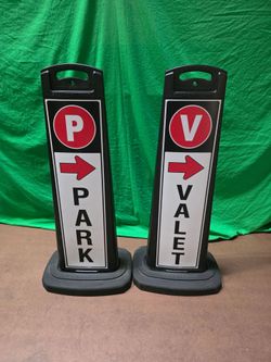 Valet Black Vertical Sign