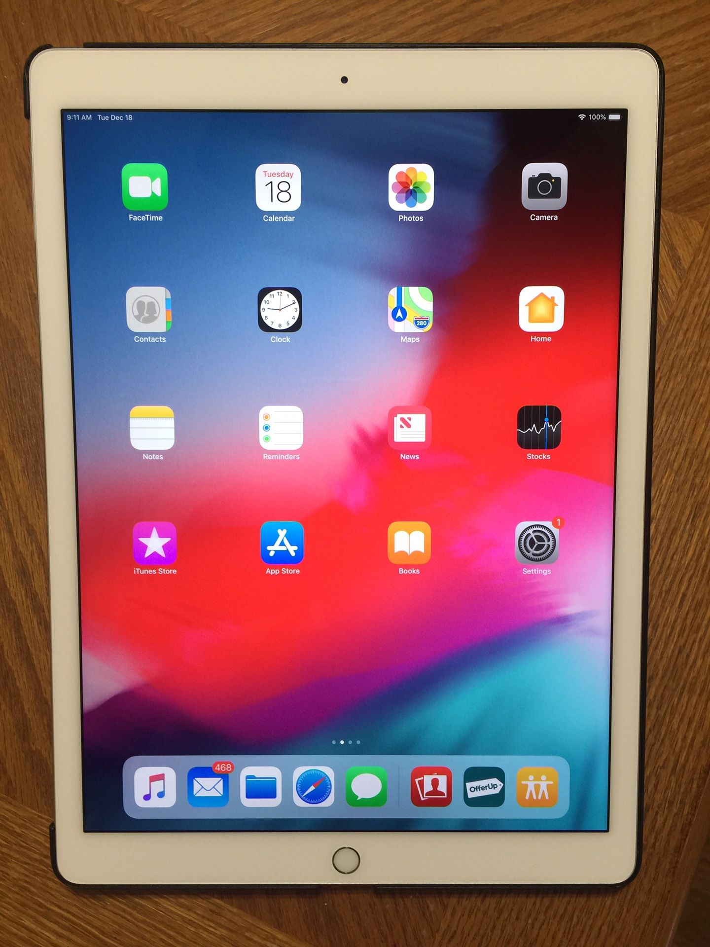 iPad Pro 12.9" 128Gb, like new, warranty until sept 2019