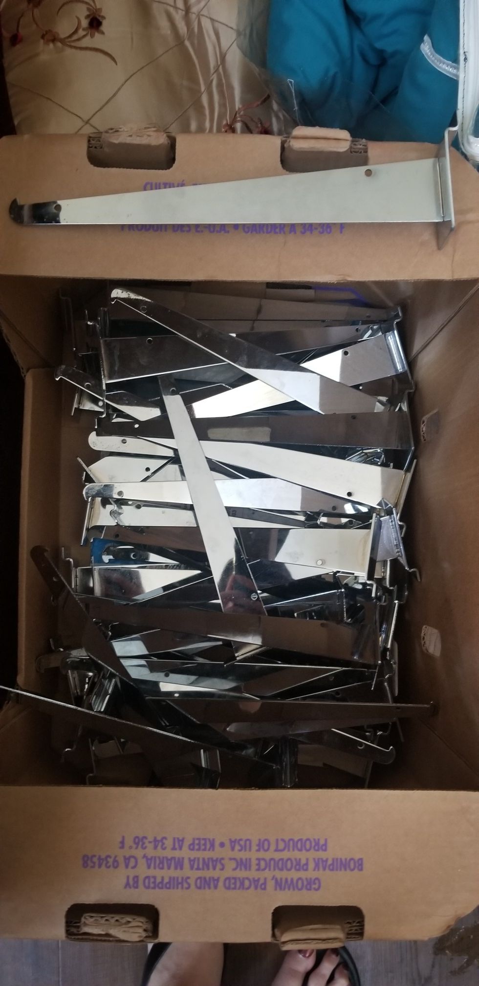 Glass shelves & hooks for Sale in Modesto, CA OfferUp