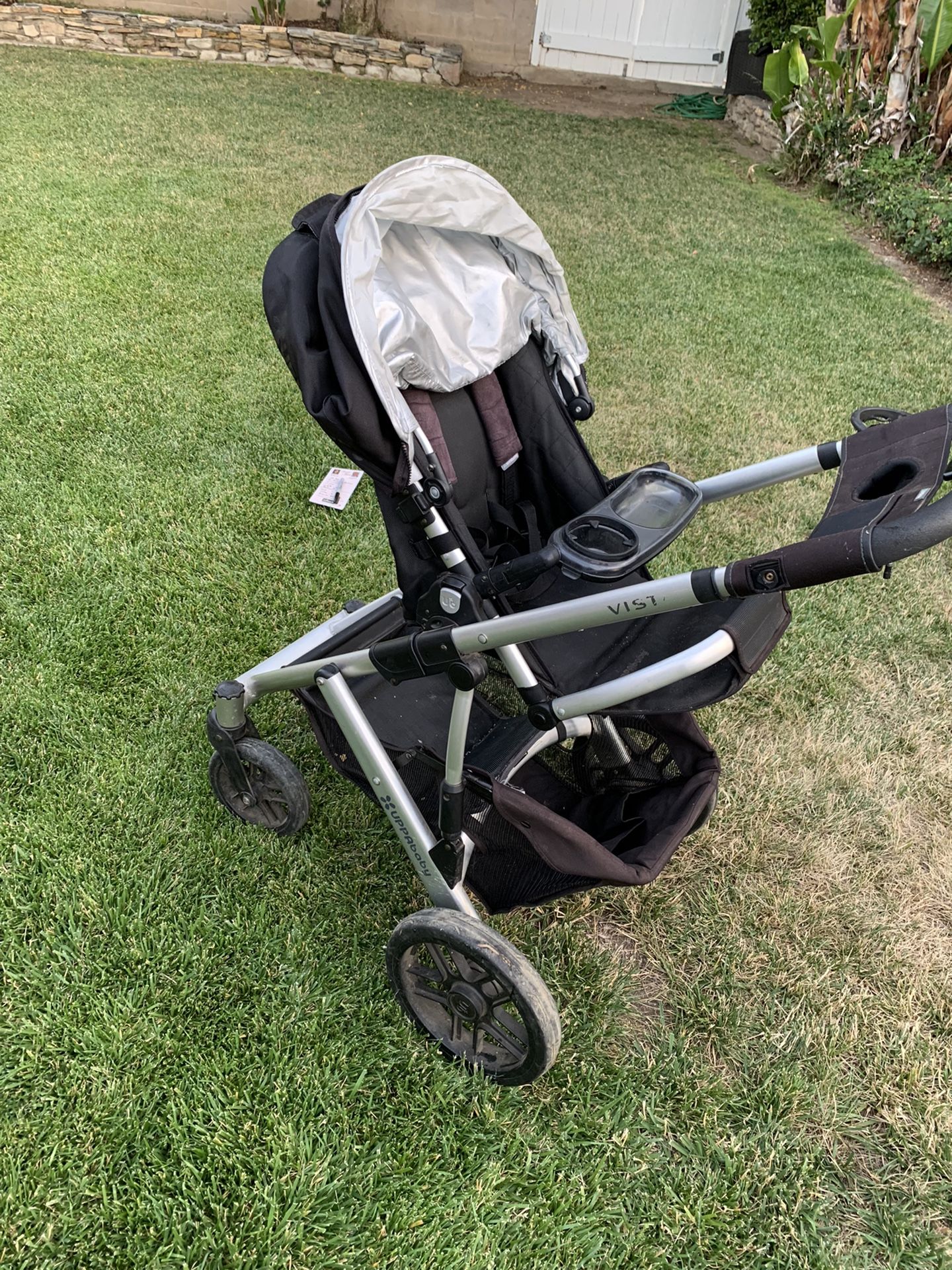 Uppababy Vista With rumble Seat, Bassinet, Piggyback, and Travel bag