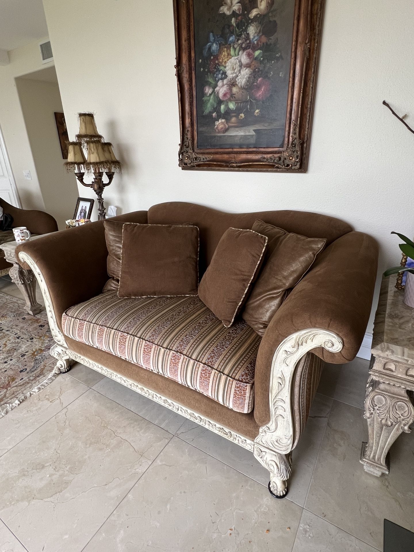 4 Peaces Living Room Furniture